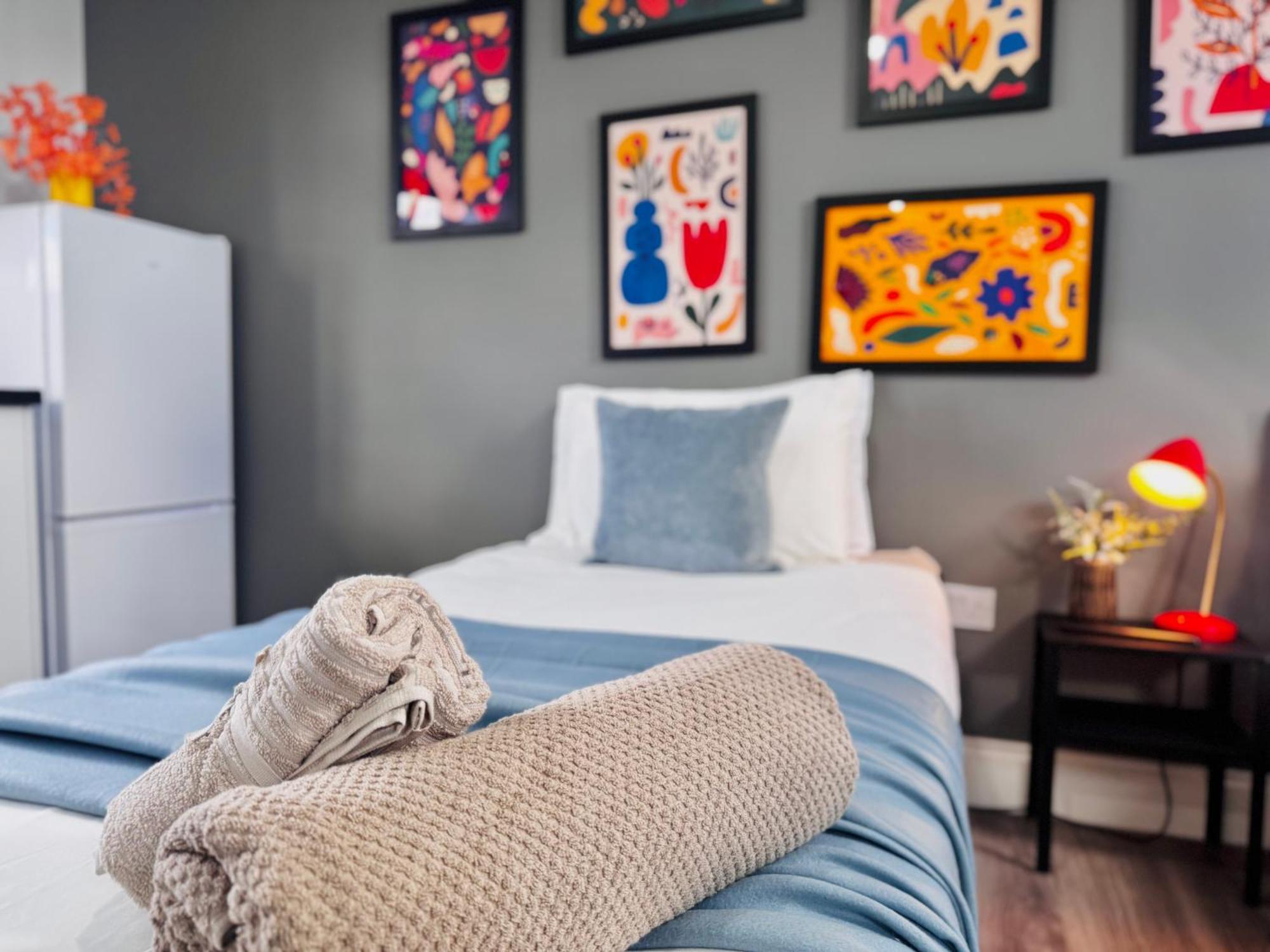 Bright Studio Loft 30Min To Central ลอนดอน ภายนอก รูปภาพ